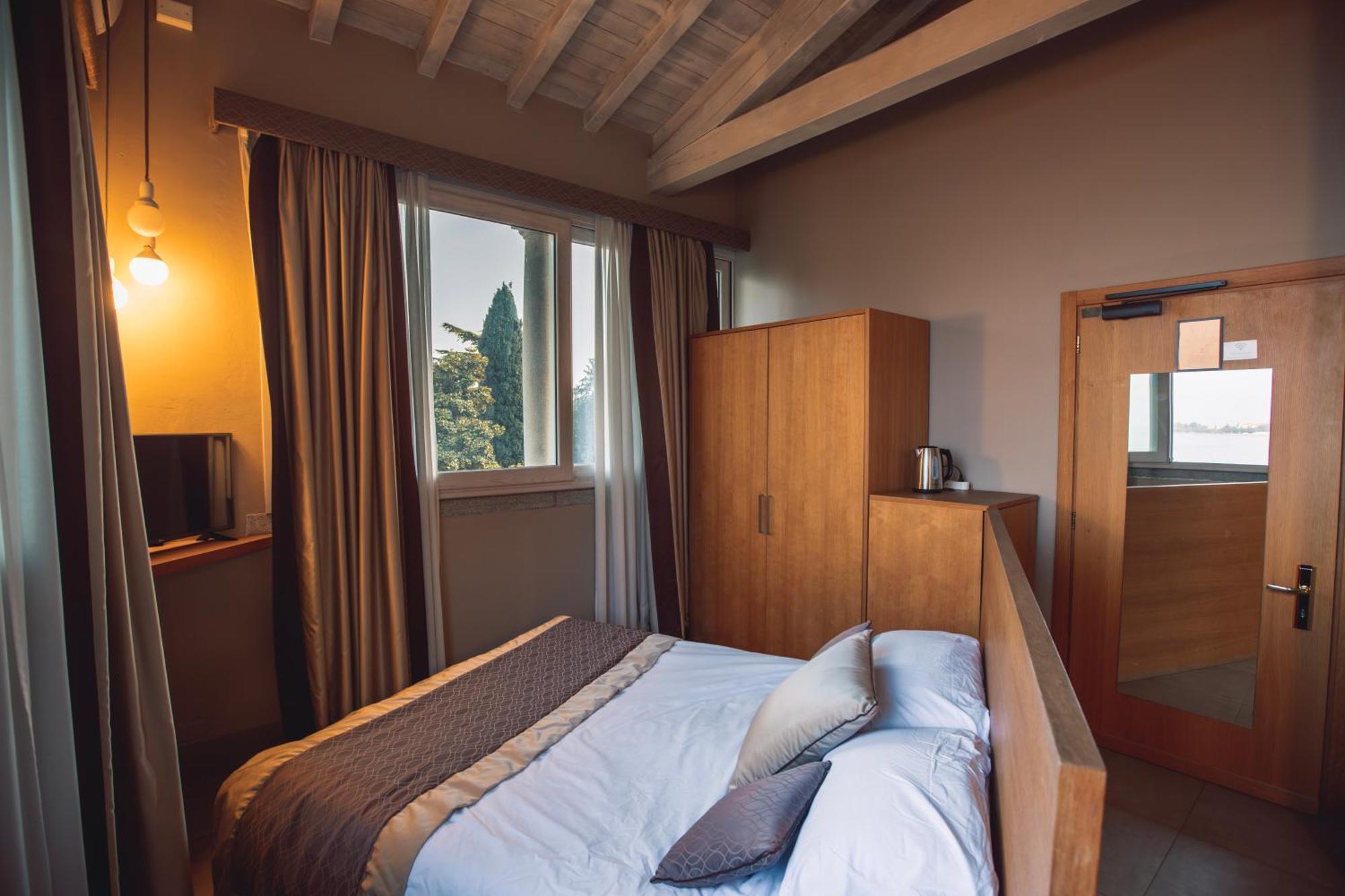 Hotel Villa Maria Au Lac - Estella Hotels Italia Toscolano Maderno Dış mekan fotoğraf